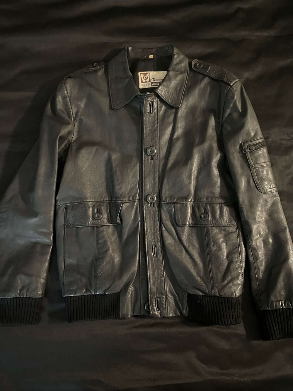 Pearl Anhui Black Leather Bomber Jacket (Medium)